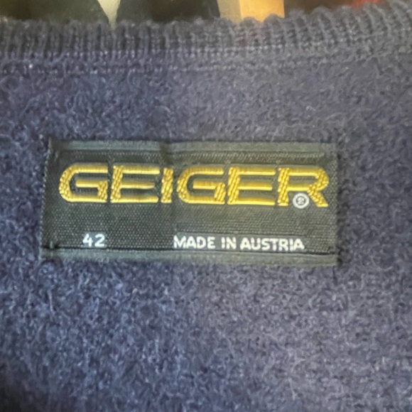 Geiger sweater - Picture 2 of 3